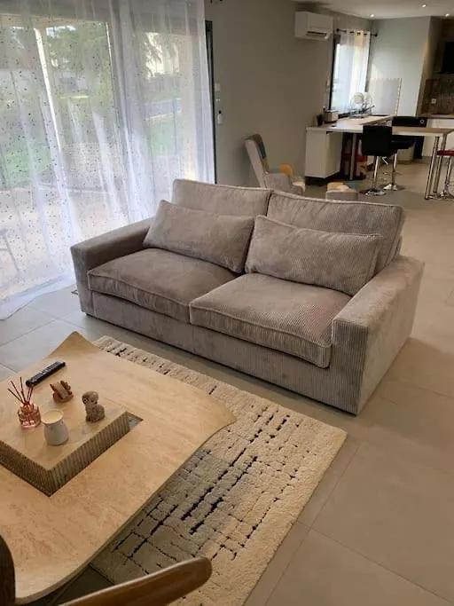 Cocon Grand Large Apartment Decines-Charpieu